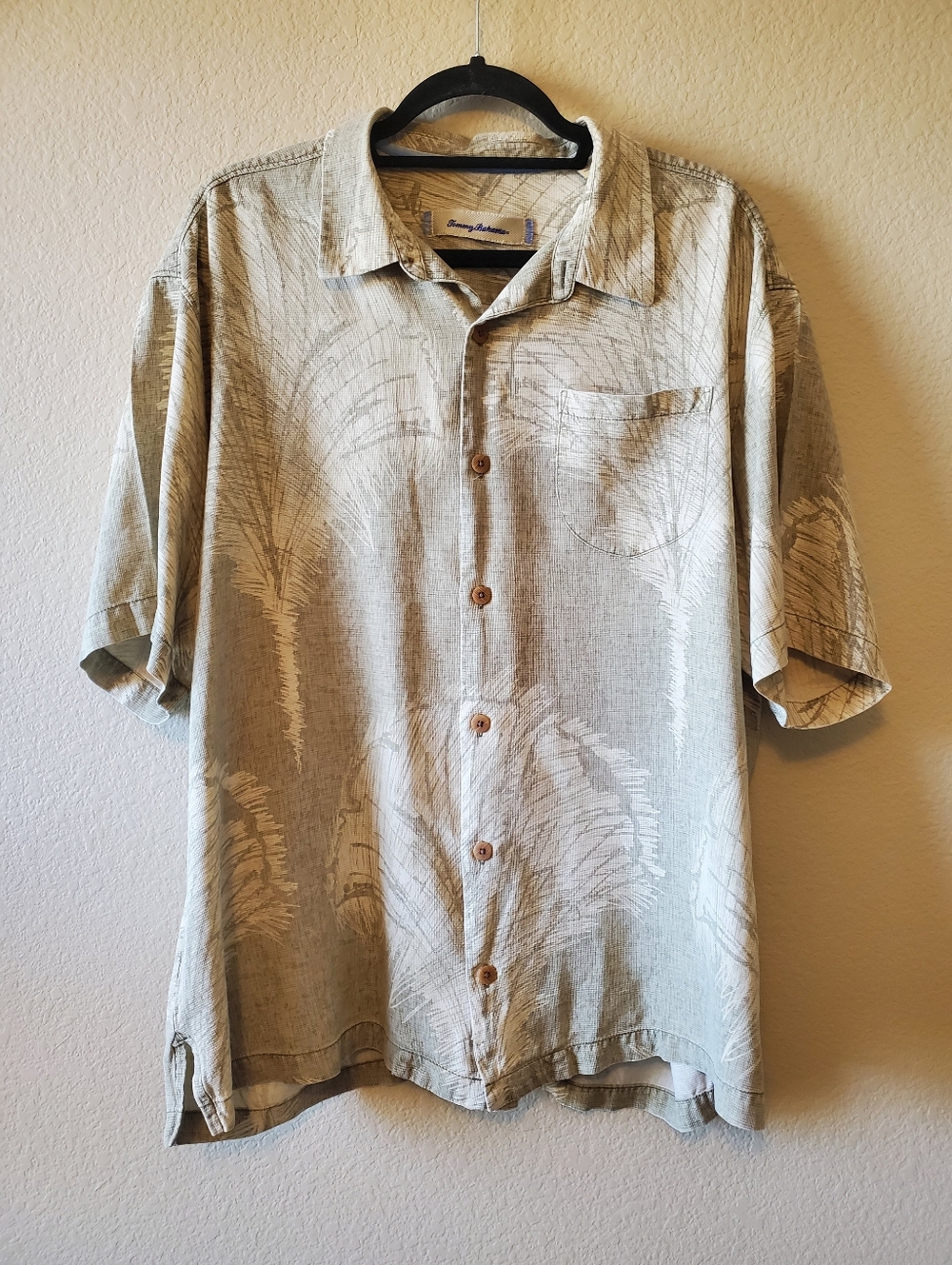 Tommy Bahama Silk Light Beige Palm Print Short Sleeve Button Down Shirt
